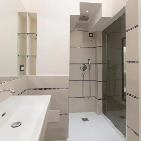 La Porta Sulla Villa Su Forti